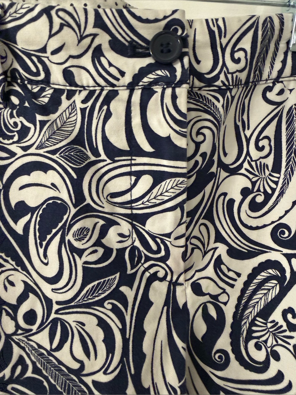Talbots Perfect Crop Pants Blue White Paisley Capri Ankle Pants Preppy Coastal - Picture 9 of 15